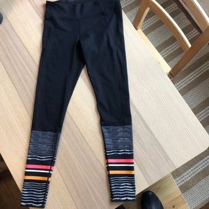 Under Armour black leggings